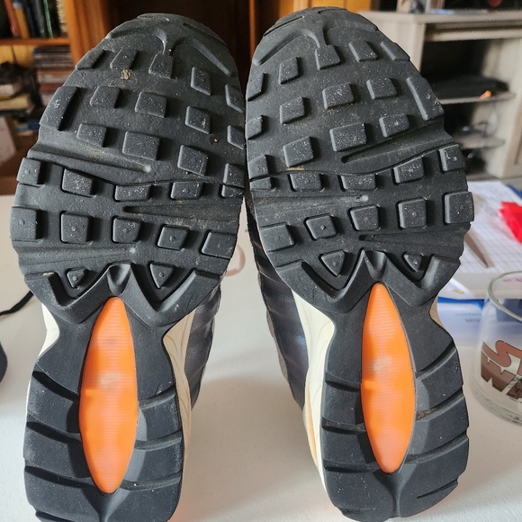 Nike Air Max 95 WM (Grey / Orange / Storm) Running [336620-003] Womens - Picture 7 of 9